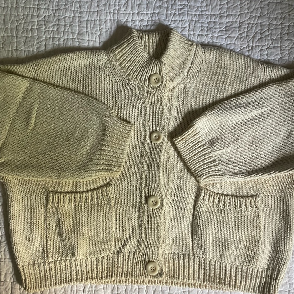SOLD 

Babaa Cream Knit Cardigan with Pockets